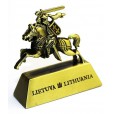 Bronzos spalvos skulptūra Vytis